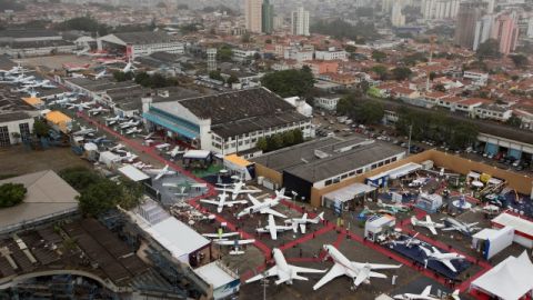 Existen serias dudas de que los aeropuertos de Brasil operen  con efectividad durante la Copa del Mundo.