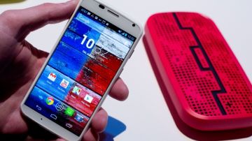 El nuevo modelo multiusos de Motorola, tendrá una  capacidad de 8 gigabytes, y no los 16 de los mejores teléfonos.