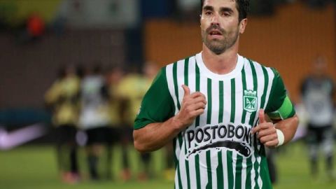 Juan Pablo Ángel anotó ayer para el Atlético Nacional.