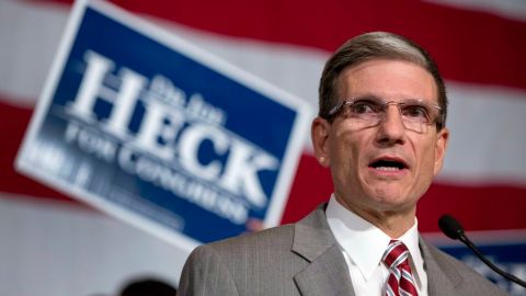 El congresista por Nevada, Joe Heck, presentó esta semana un borrador de un proyecto de ley de “Dream Act”.