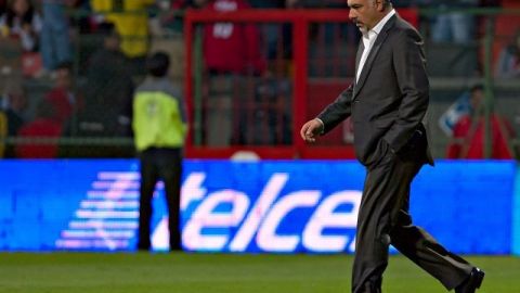 Guillermo Vázquez dejó de ser el técnico del Cruz Azul