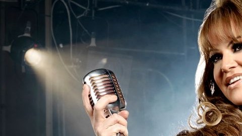 En 1993, Jenni Rivera se inició en el mundo de la música.