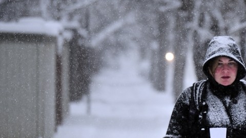 El fenómeno climático está mucho más al sur que lo normal, lo que hace que el aire frío llegue del Ártico y las temperaturas bajen.