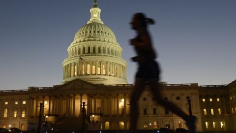 El Congreso entra este lunes en una semana clave para alcanzar un pacto que evite nuevas crisis en el Gobierno.