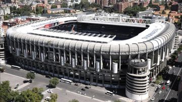 Vista aérea del estadio Santiago Bernabéu, en Madrid, España.