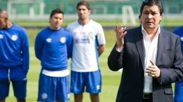 Luis Fernando Tena fue presentado en La Noria como el nuevo DT de Cruz Azul