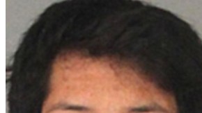 Erick De La Cruz(i), de 19 años, y Serina Ramírez, de 18 años de edad. fueron dos de los arrestados.