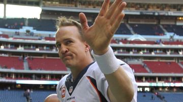 Manning también logró pasar para anotación siete veces en un sólo partido.