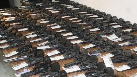 El 60 por ciento de las armas decomisadas en El Salvador proceden de Estados Unidos.