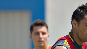 Juninho (centro) considera oportuno el refuerzo de 'Guty' Estrada para mejorar la retaguardia de los Felinos del Norte.