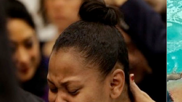 Nailah Winkfield, madre de Jahi McMath, llora momentos antes de la audiencia el viernes, 20 de diciembre 2013, en la que un juez dictaminó que el hospital debe mantener a su hija Jahi (a la derecha) en un ventilador hasta que un neurólogo la examine.