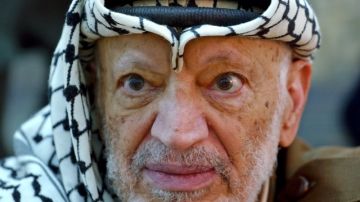 El líder palestino Yasser Arafat en  2004.