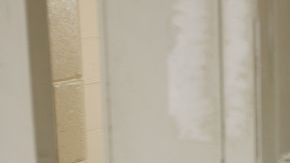 Muchas personas están sujetas a una detención "prolongada" mientras las autoridades revisan sus estados migratorios.