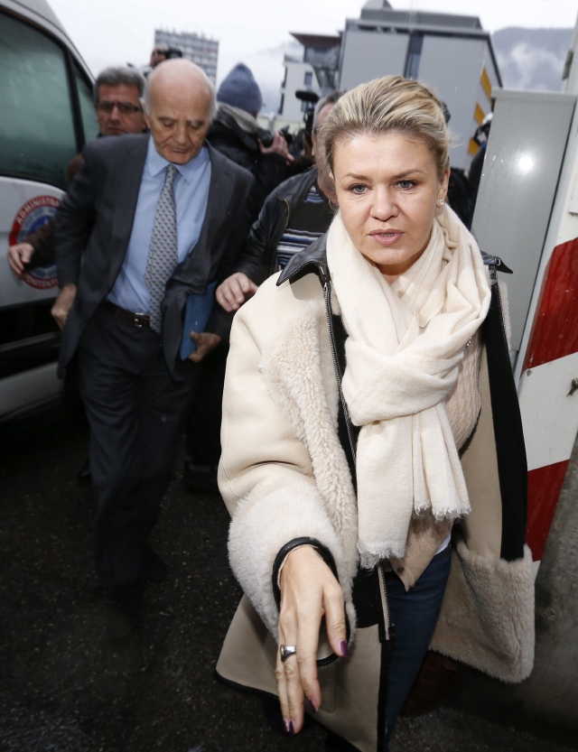 Corinna Schumacher,  llega al hospital Universitario de Grenoble.