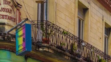 Los precios de alquiler de viviendas son inaccesibles para muchos cubanos.