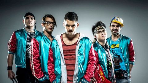 MundoFox presenta 'Cumbia Ninja', una serie sobre los integrantes de una banda musical que tocan cumbia y son estudiantes de  artes marciales.
