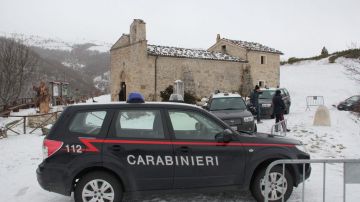 La policía militar italiana ha destinado cerca de 50 agentes a las labores de búsqueda.