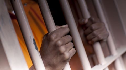 El asesinato de un miembro de la MS-13 por sospechar que cooperaba con la Policía fue uno de los crímenes por el que se procesó a los cuatro convictos.