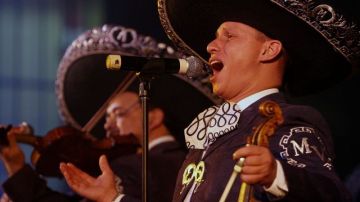 El Mariachi Vargas de Tecalitlán se formó en 1897 y han pasado por él cinco generaciones de músicos.