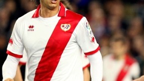 Leo Messi (c) marcó dos en la goleada del Barcelona ayer sobre el  Rayo Vallecano.