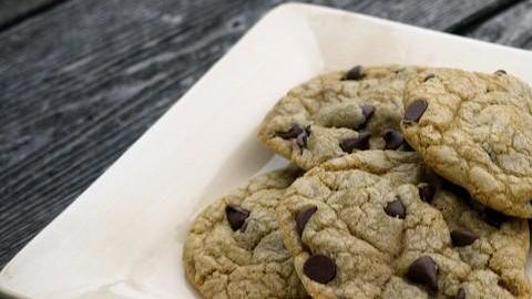 Galletas de microondas con chispas de chocolate.