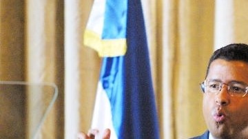 La investigación de una comisión especial del Congreso determinó que al menos $75 millones donados por Taiwán fueron desviados durante el Gobierno de Flores (en la foto).