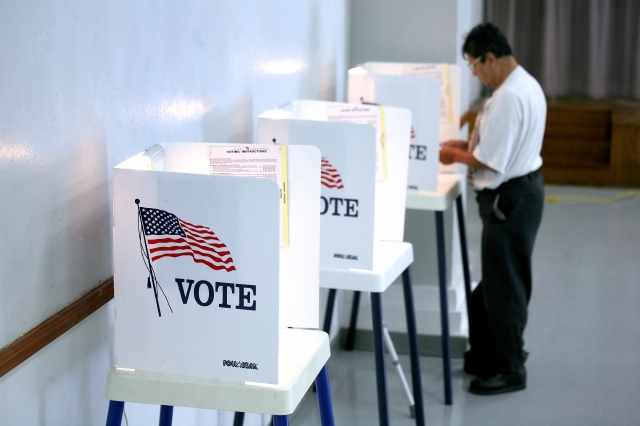 Votantes en 14 ciudades del condado de Los Ángeles decidirán concejales y alcaldes.