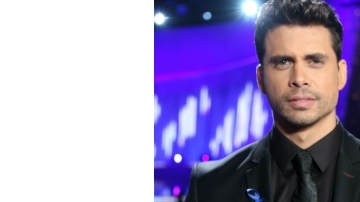 Pedro Moreno presenta el show con Chiquinquirá Delgado y Alejandra Espinoza.