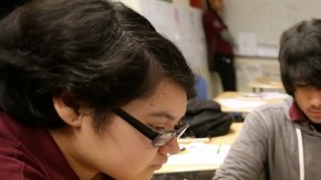 La profesora los amenazó con llamar a inmigración