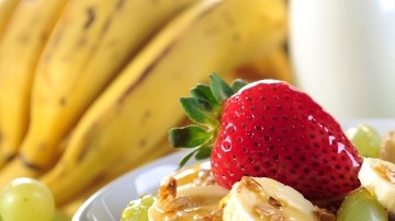 Las frutas  ayudan a controlar los síntomas del síndrome.