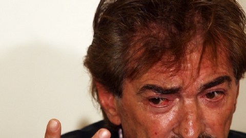 Ricardo La Volpe dio la cara ante los medios y en compañía de su abogado rechazó las acusaciones y pasó a la ofensiva.