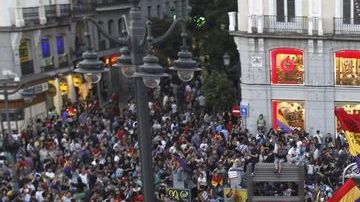 La concentración se realizó tras anunciarse la abdicación del rey Juan Carlos.