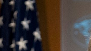 La exsecretaria de Estado restó importancia a su reaparición.