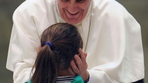 El jerarca católico dijo que “decenas de millones” de niños “son obligados a trabajar en condiciones degradantes.