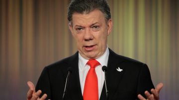 Santos fue reelegido como presidente en domingo pasado.