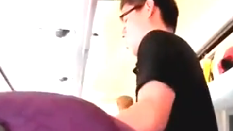 El video fue subido a Instagram por uno de los pasajeros del avión.
