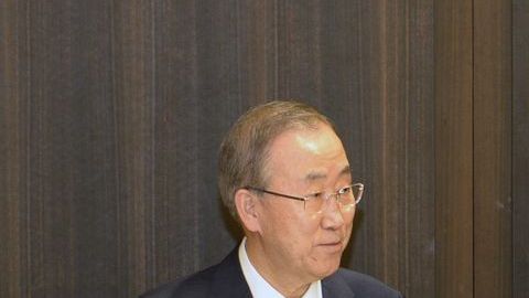 Kerry y el secretario general de la ONU, Ban Ki-moon tratan de mediar la paz entre Israel y Palestina.