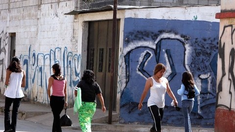 La inseguridad, las pandillas, la pobreza  y la necesidad de reencontrarse con sus familiares son algunas de las causas que están generando la migración de niños a EEUU.