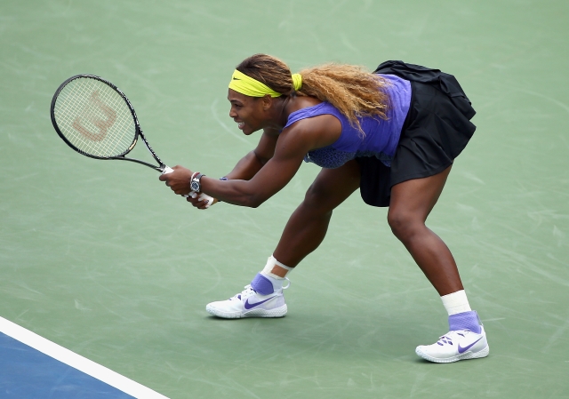 Serena Williams avanzó a cuartos de final en Cincinatti.