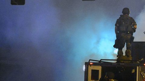 La policía ha utilizado gas lacrimógeno para dispersar las manifestaciones.