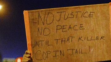 Las manifestaciones siguen pero de manera pacífica en el suburbio.