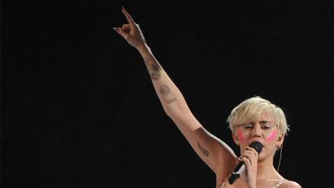 Para las bebidas con alcohol, sus peticiones se concentran en vodka Ciroc con sabor a melocotón y whisky Jack Daniels.