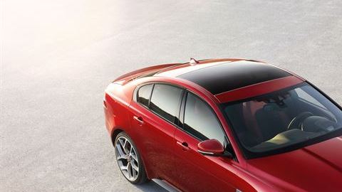 Jaguar Land Rover hará mancuerna con fabricantes de teléfonos inteligentes.