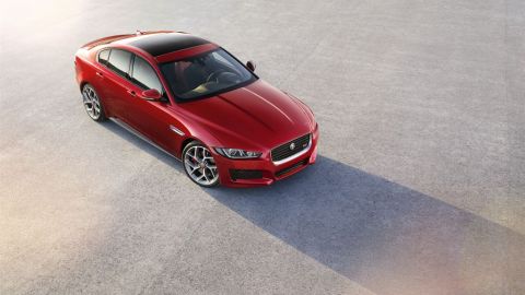 Jaguar Land Rover hará mancuerna con fabricantes de teléfonos inteligentes.