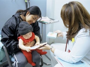 Aunque las personas sin seguro de salud en California disminuyeron, la mayoría de quienes aún no tienen seguro médico son latinos.