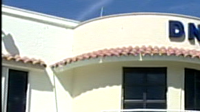 La Dirección Nacional de Control de Drogas expulsó al agente.