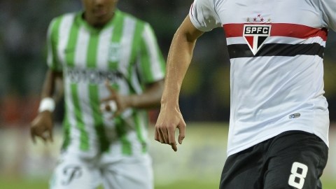 Kaká refuerza a Sao Paulo antes de su arribo a la MLS el próximo año.