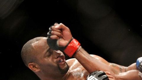 Jon "Bones" Jones ha enfrentado varios escándalos, referente a adicciones.