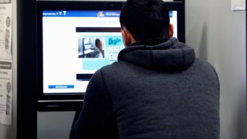 Muchos hallan dificultades para aprobar el examen con la versión digital del mismo.