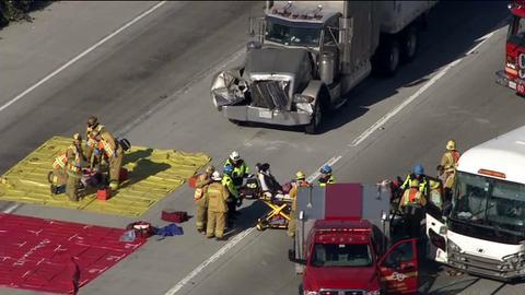 Según autoridades, unas 30 personas resultaron heridas.